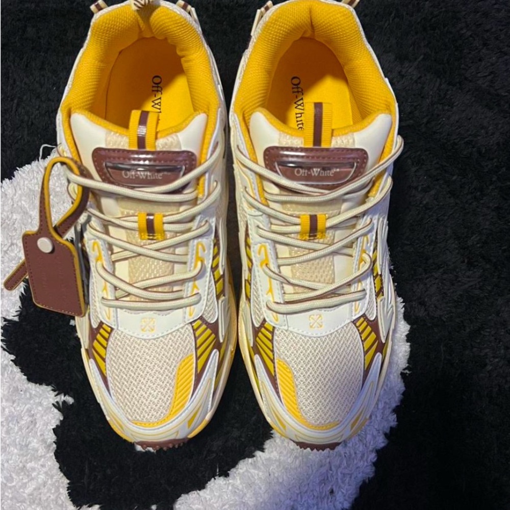 Off-White Yellow and Cream Sneakers